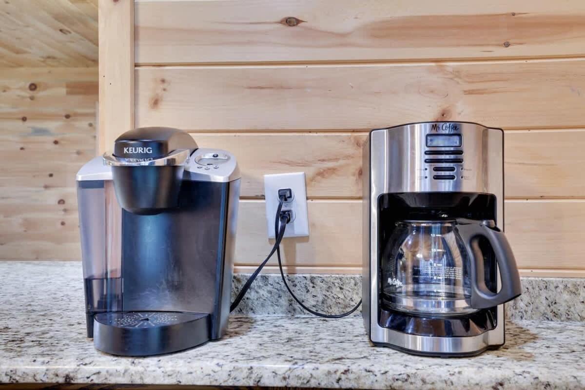 Relax In Blakeslee - Spacious 5Br Home With Bbq エクステリア 写真