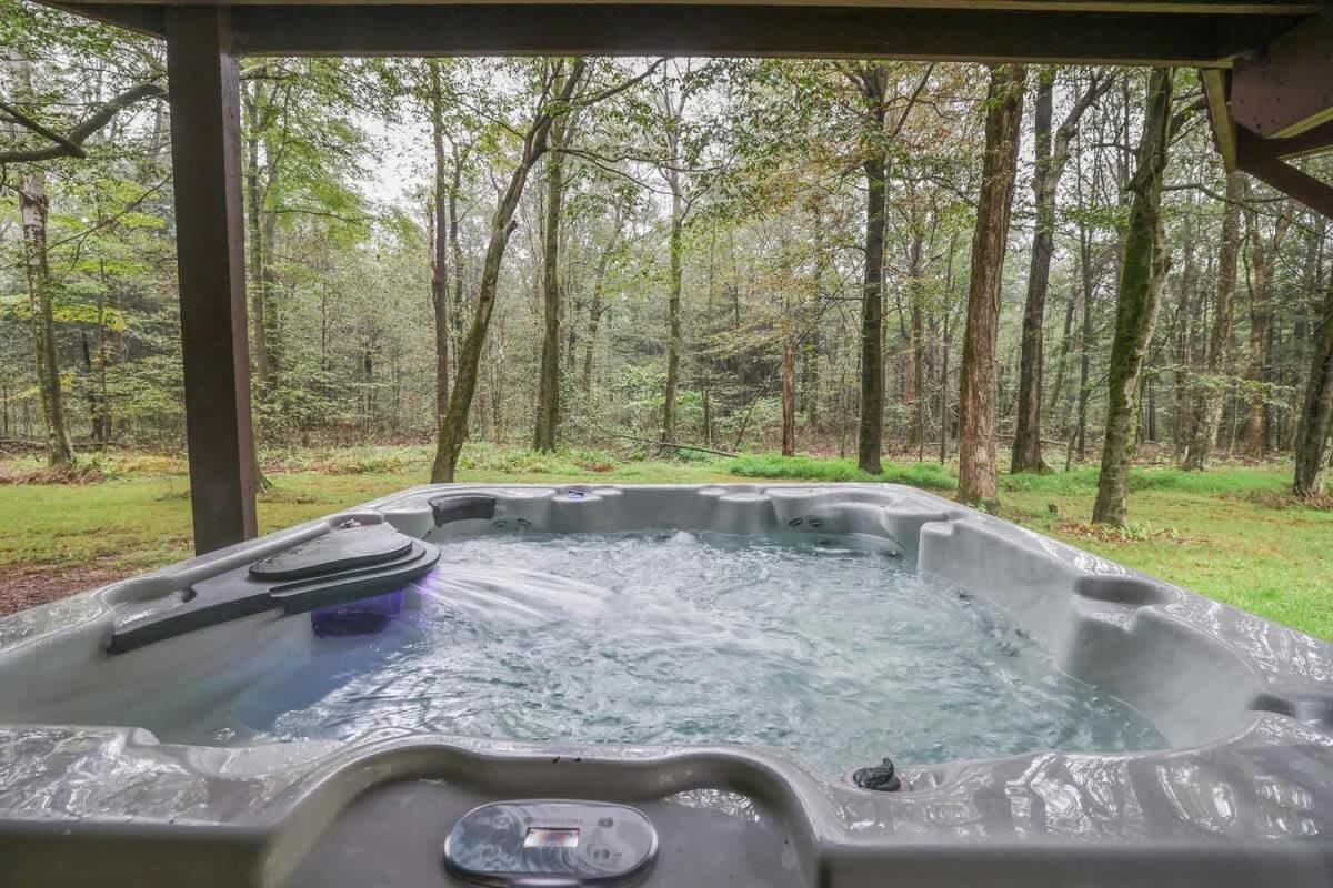 Relax In Blakeslee - Spacious 5Br Home With Bbq エクステリア 写真
