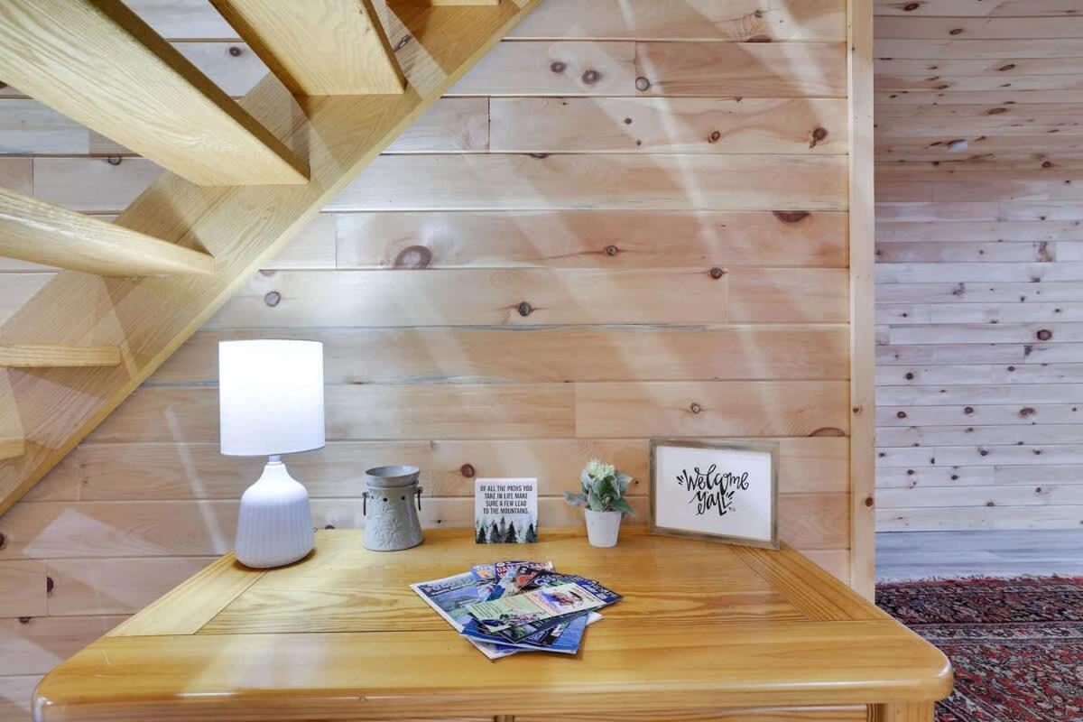 Relax In Blakeslee - Spacious 5Br Home With Bbq エクステリア 写真