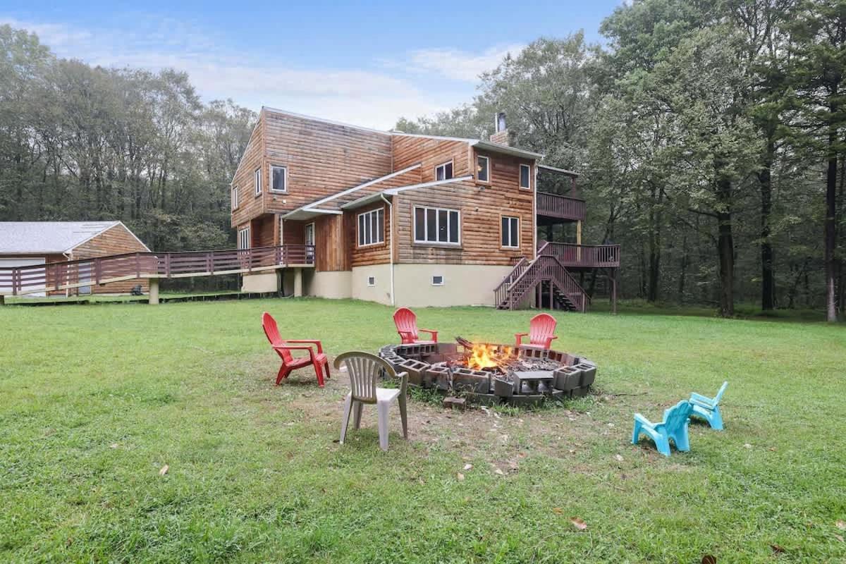 Relax In Blakeslee - Spacious 5Br Home With Bbq エクステリア 写真